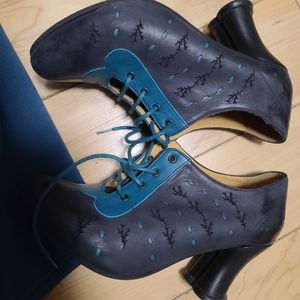 John fluevog fascinators size 6.5